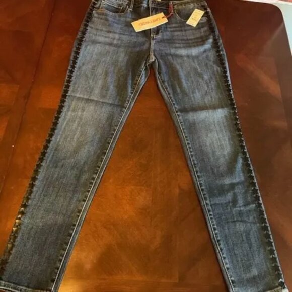 Driftwood Womens Jackie Skinny Jeans With Star Embellishments Denim - Picture 2 of 5